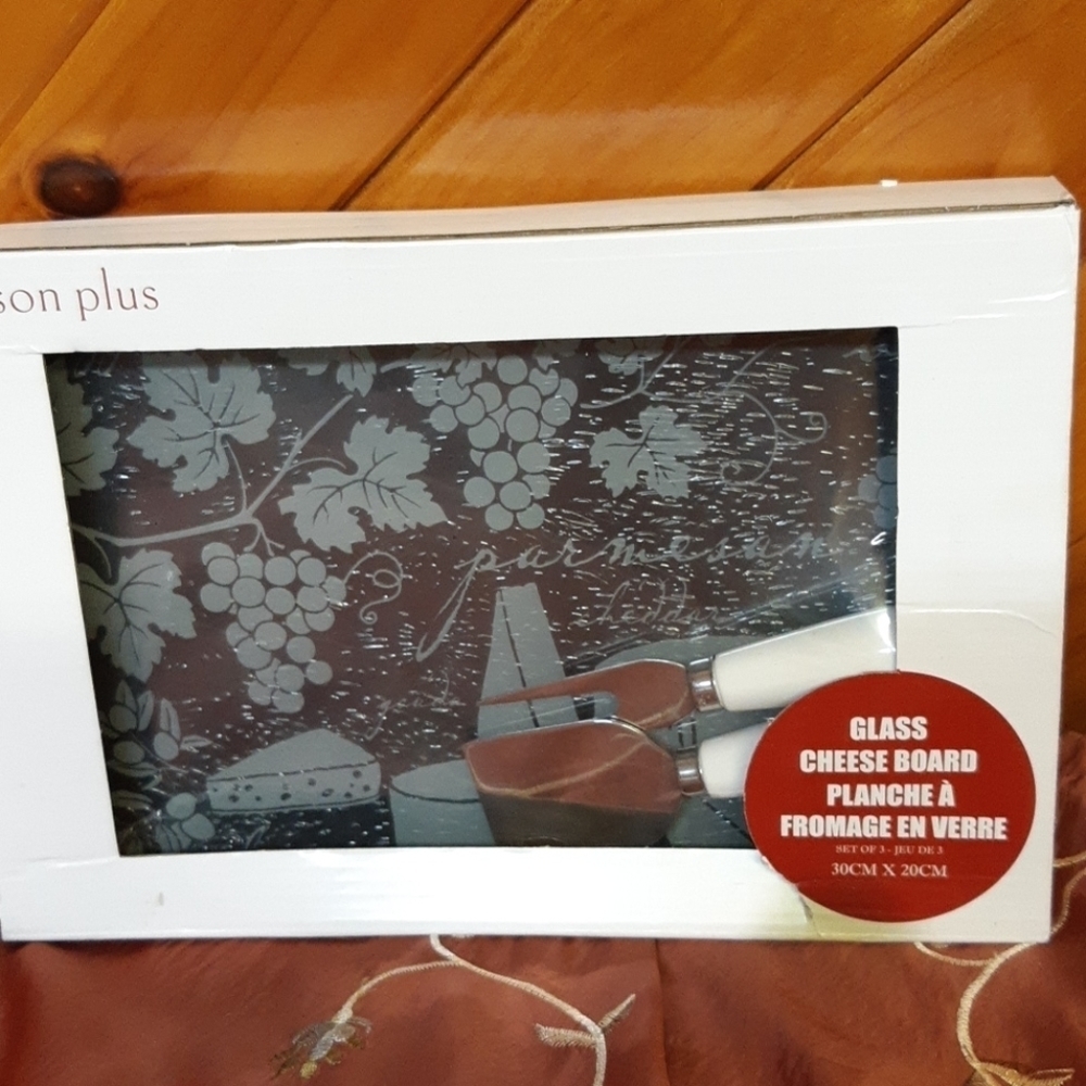 Glass Cheeseboard